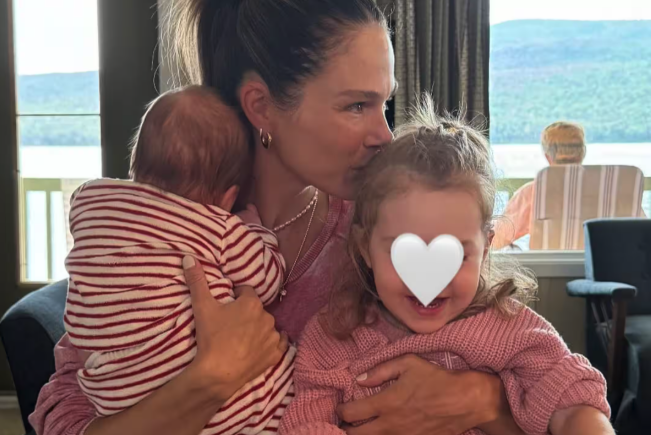 Capture decran le 2025 12 13 a 02.46.52 Jean-Philippe Perras partage 15 photos touchantes de ses magnifiques enfants et sa blonde