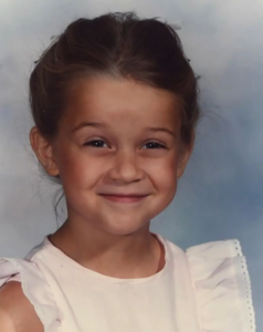 Capture decran le 2025 12 13 a 22.56.08 Elle a &eacute;lev&eacute; son b&eacute;b&eacute; seule &agrave; 22 ans&hellip; aujourd&rsquo;hui, elle est l&rsquo;actrice la plus riche du monde