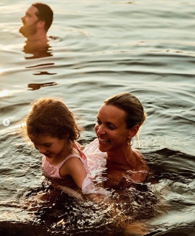 Capture decran le 2025 12 14 a 03.21.49 Brigitte Boisjoli partage de rares photos d'amour avec ... et fait fondre les internautes