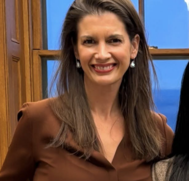 Capture decran le 2025 12 15 a 17.22.07 e1765837399288 Le chandail de No&euml;l de Genevi&egrave;ve Guilbault fait vivement r&eacute;agir sur les r&eacute;seaux sociaux