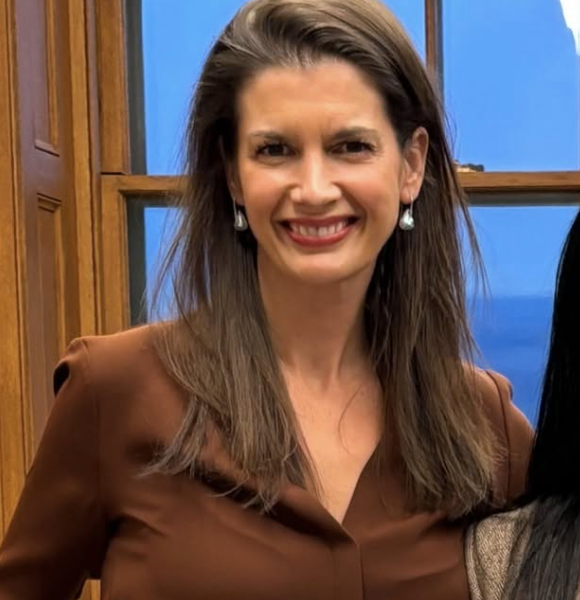 Capture decran le 2025 12 15 a 17.22.07 e1765837399288 Le chandail de No&euml;l de Genevi&egrave;ve Guilbault fait vivement r&eacute;agir sur les r&eacute;seaux sociaux