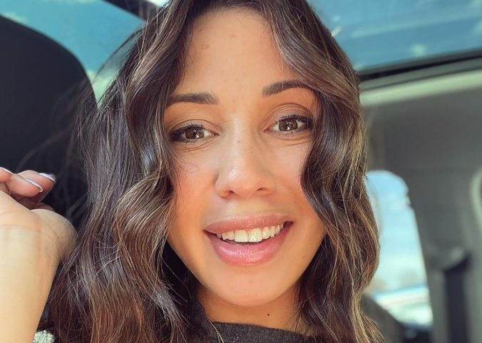 Capture decran le 2025 12 16 a 01.24.05 Maude Lavoie aper&ccedil;ue au chalet avec un inconnu... L'amour serait-il de retour ?