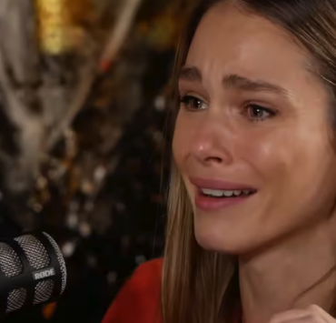 « Maripier Morin en larmes : L'hommage poignant à son frère Raphaël disparu qui a ému tout le monde » 15 « Maripier Morin en larmes : L'hommage poignant à son frère Raphaël disparu qui a ému tout le monde » Capture decran le 2025 12 16 a 03.20.11 « Maripier Morin en larmes : L'hommage poignant à son frère Raphaël disparu qui a ému tout le monde »