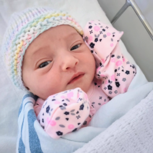 Rosalie Taillefer-Simard nous présente son grand amour aux beaux yeux : « ...a changé toute ma vie » 2 Rosalie Taillefer-Simard nous présente son grand amour aux beaux yeux : « ...a changé toute ma vie » Capture decran le 2025 12 16 a 03.37.35 Rosalie Taillefer-Simard nous présente son grand amour aux beaux yeux : « ...a changé toute ma vie »