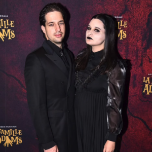 Rosalie Taillefer-Simard nous présente son grand amour aux beaux yeux : « ...a changé toute ma vie » 13 Rosalie Taillefer-Simard nous présente son grand amour aux beaux yeux : « ...a changé toute ma vie » Capture decran le 2025 12 16 a 03.38.20 Rosalie Taillefer-Simard nous présente son grand amour aux beaux yeux : « ...a changé toute ma vie »