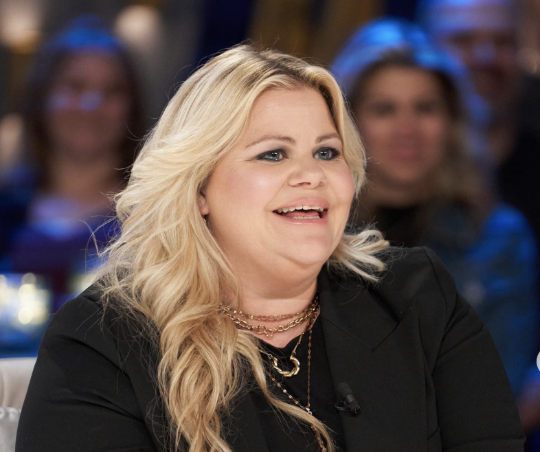 Capture decran le 2025 12 16 a 09.20.25 Genevi&egrave;ve Schmidt fait sa premi&egrave;re sortie officielle avec son nouvel amoureux