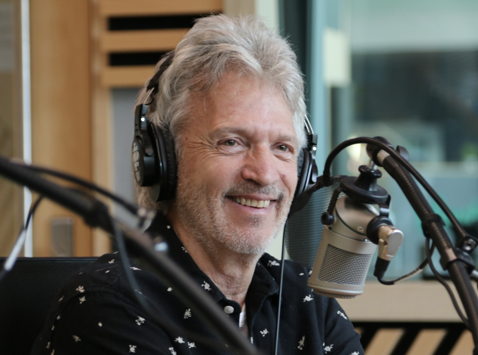 Claude Meunier pose sur une photo de couple avec sa conjointe bien connue 1 Claude Meunier pose sur une photo de couple avec sa conjointe bien connue Capture decran le 2025 12 16 a 11.40.50 Claude Meunier pose sur une photo de couple avec sa conjointe bien connue