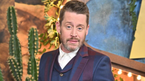 35 ans après, les secrets des acteurs de 'Maman, j’ai raté l’avion' qui vont vous étonner ! 2 35 ans après, les secrets des acteurs de 'Maman, j’ai raté l’avion' qui vont vous étonner ! Capture decran le 2025 12 16 a 22.22.02 35 ans après, les secrets des acteurs de 'Maman, j’ai raté l’avion' qui vont vous étonner !