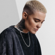 Capture decran le 2025 12 17 a 10.37.09 Apr&egrave;s Ind&eacute;fendable, Roxane Bruneau d&eacute;croche un nouveau r&ocirc;le &agrave; la t&eacute;l&eacute;vision