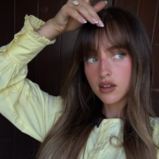 Capture decran le 2025 12 18 a 00.22.32 Alicia Moffet : Pourquoi elle ne reviendra jamais aux cheveux courts malgr&eacute; les tendances !