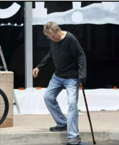 Les derniers instants déchirants d’une légende de Hollywood : saurez-vous deviner de qui il s’agit ? 4 Les derniers instants déchirants d’une légende de Hollywood : saurez-vous deviner de qui il s’agit ? Capture decran le 2025 12 18 a 00.37.06 1 Les derniers instants déchirants d’une légende de Hollywood : saurez-vous deviner de qui il s’agit ?