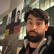 Capture decran le 2025 12 18 a 02.25.40 Laurent Duvernay-Tardif : Son Premier Job Surprenant Qui a Tout Chang&eacute; (...)