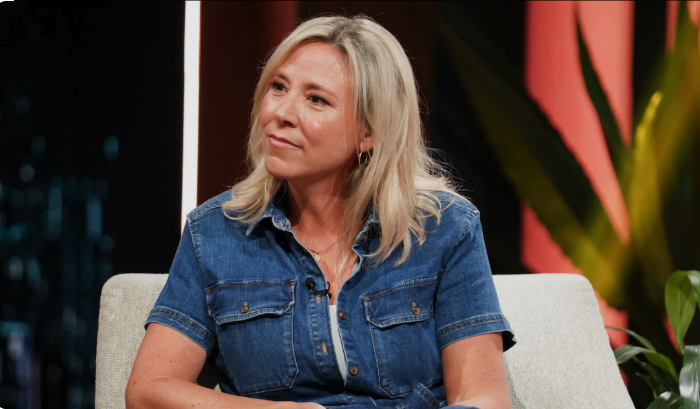 Ève-Marie Lortie révèle pourquoi elle garde son amoureux (...) loin des projecteurs 1 Ève-Marie Lortie révèle pourquoi elle garde son amoureux (...) loin des projecteurs Capture decran le 2025 12 18 a 02.37.04 Ève-Marie Lortie révèle pourquoi elle garde son amoureux (...) loin des projecteurs