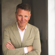 Capture decran le 2025 12 18 a 17.34.00 St&eacute;phan Bureau met fin &agrave; une r.... amoureuse avec Mariloup Wolfe