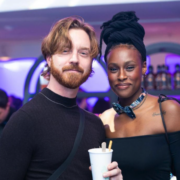 Capture decran le 2025 12 18 a 23.25.36 L'actrice qu&eacute;b&eacute;coise Naila Louidort r&eacute;v&egrave;le ses essais vestimentaires : des tenues de F&ecirc;tes pleines de caract&egrave;re !