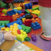 Capture decran le 2025 12 19 a 00.22.16 Attention, Parents : Les Frais de Garde Franchissent un Nouveau Cap en 2026 !