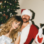 Capture decran le 2025 12 22 a 09.06.07 Rosalie Vaillancourt r&eacute;v&egrave;le qu'elle est enceinte avec des photos de r&ecirc;ve !