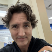 Capture decran le 2025 12 26 a 12.53.30 Justin Trudeau d&eacute;voile une rare photo de famille &agrave; l&rsquo;occasion des F&ecirc;tes