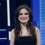 Capture decran le 2025 12 26 a 16.42.21 Le m&ecirc;me commentaire revient sans cesse apr&egrave;s la prestation de Mia Tinayre &agrave; Y&rsquo;a du monde &agrave; messe