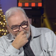 Capture decran le 2025 12 29 a 09.53.38 e1767020070806 Un No&euml;l empreint de tristesse pour Gildor Roy - R&eacute;v&eacute;lations poignantes