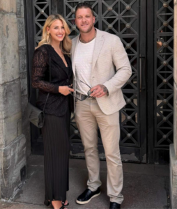 Capture le 2025 12 20 a 02.39.46 C&oelig;urs Bris&eacute;s du Showbiz Qu&eacute;b&eacute;cois : Les 9 Ruptures Qui Ont Fait Parler Toute la Province en 2025