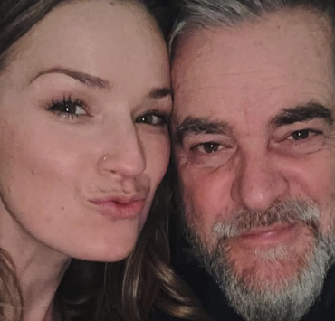 Capture le 2025 12 20 a 21.40.28 Explosion de Joie pour Sylvain Cossette : 50 000 Fans au Rendez-vous!