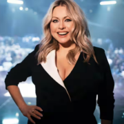 Capture le 2025 12 20 a 22.19.06 Mitsou D&eacute;voile des Photos Intimes avec sa Maman : Les Fans &Eacute;mus par leur Complicit&eacute;