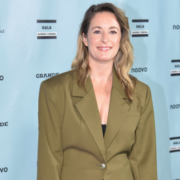 Capture le 2025 12 20 a 23.41.44 Christine Beaulieu cr&eacute;e la surprise au Th&eacute;&acirc;tre Saint-Denis : d&eacute;couvrez qui l'accompagne !