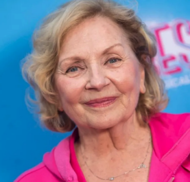 Capture le 2025 12 22 a 01.14.17 France Castel : Sa Vid&eacute;o Surprise qui R&eacute;chauffe les C&oelig;urs Qu&eacute;b&eacute;cois apr&egrave;s ses Probl&egrave;mes de Sant&eacute;