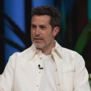 Capture le 2025 12 23 a 02.21.28 Jean-Philippe Dion r&eacute;chauffe les c&oelig;urs : D&eacute;couvrez "Sucr&eacute; Givr&eacute;", l'&eacute;mission qui va illuminer votre hiver !