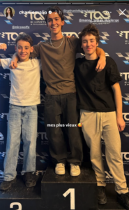 Capture le 2025 12 24 a 00.14.23 La Fille de Guillaume Lemay-Thivierge R&eacute;v&egrave;le une Photo In&eacute;dite de Ses Demi-Fr&egrave;res&hellip; Quelle Transformation !",