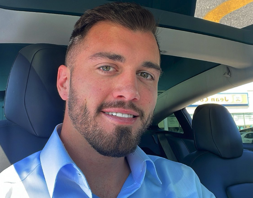 Capture le 2025 12 26 à 01.59.53 R&eacute;v&eacute;lation choc : Antoine d&rsquo;OD Tentations est le fils d&rsquo;une grande vedette qu&eacute;b&eacute;coise&hellip; et ce n&rsquo;est pas n&rsquo;importe qui!