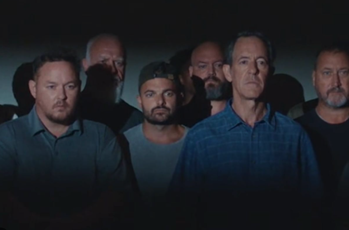 Capture le 2025 12 28 a 05.16.45 Alain Dumas d&eacute;voile un secret dans Ind&eacute;fendable : Pr&eacute;parez-vous &agrave; l'inattendu