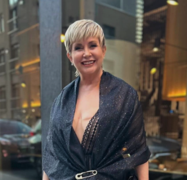 Capture le 2025 12 30 a 00.17.41 Nathalie Simard sous le choc : ses tenues de sc&egrave;ne d&eacute;clenchent une temp&ecirc;te de critiques