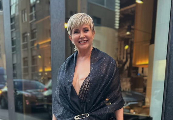 Capture le 2025 12 30 a 00.17.41 Nathalie Simard sous le choc : ses tenues de sc&egrave;ne d&eacute;clenchent une temp&ecirc;te de critiques