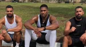 Capture le 2025 12 30 a 01.42.48 Deux morts et Anthony Joshua sous le choc : Un terrible accident secoue le Nigeria