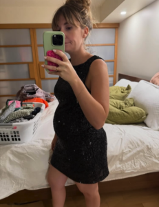 Rosalie Vaillancourt partage des photos de son baby bump et se confie sur son difficile premier trimestre de grossesse 4 Rosalie Vaillancourt partage des photos de son baby bump et se confie sur son difficile premier trimestre de grossesse Capture le 2025 12 30 a 02.16.35 Rosalie Vaillancourt partage des photos de son baby bump et se confie sur son difficile premier trimestre de grossesse