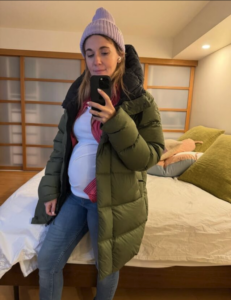 Rosalie Vaillancourt partage des photos de son baby bump et se confie sur son difficile premier trimestre de grossesse 7 Rosalie Vaillancourt partage des photos de son baby bump et se confie sur son difficile premier trimestre de grossesse Capture le 2025 12 30 a 02.18.14 Rosalie Vaillancourt partage des photos de son baby bump et se confie sur son difficile premier trimestre de grossesse
