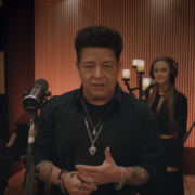 Capture le 2025 12 31 a 03.41.23 &Eacute;ric Lapointe partage son souper de No&euml;l festif &mdash; mais qui sont ses myst&eacute;rieux invit&eacute;s ?