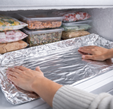 ChatGPT Image 27 dec. 2025 09 08 46 Peu de gens y pensent, mais cette astuce change votre cong&eacute;lateur