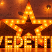 ChatGPT Image 28 dec. 2025 03 26 59 e1766910512366 Cette vedette tr&egrave;s connue est m&eacute;connaissable avec son nouveau look &mdash; et le r&eacute;sultat est impressionnant !