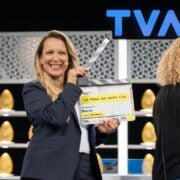 pouletva e1766410462996 Coup de th&eacute;&acirc;tre : La poule aux oeufs d'or quitte temporairement l'Antenne - que se passe-t-il ?