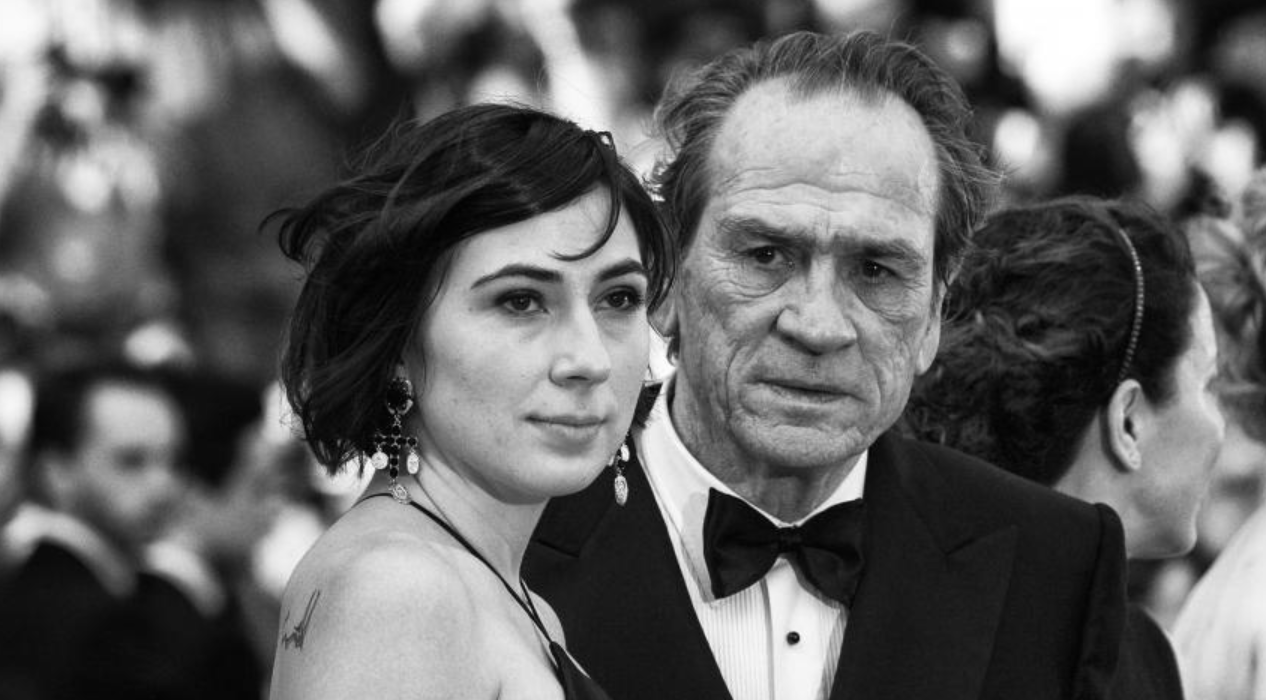 Capture decran 2026 01 02 234853 De nouveaux d&eacute;tails troublants sur la mort de la fille de Tommy Lee Jones