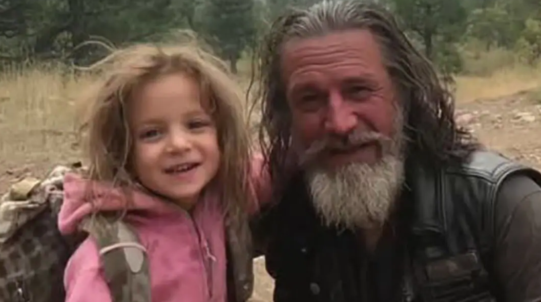 Capture decran 2026 01 08 004041 Alors que tout espoir s&rsquo;&eacute;teignait, un motard a vu le d&eacute;tail que personne n&rsquo;avait remarqu&eacute;