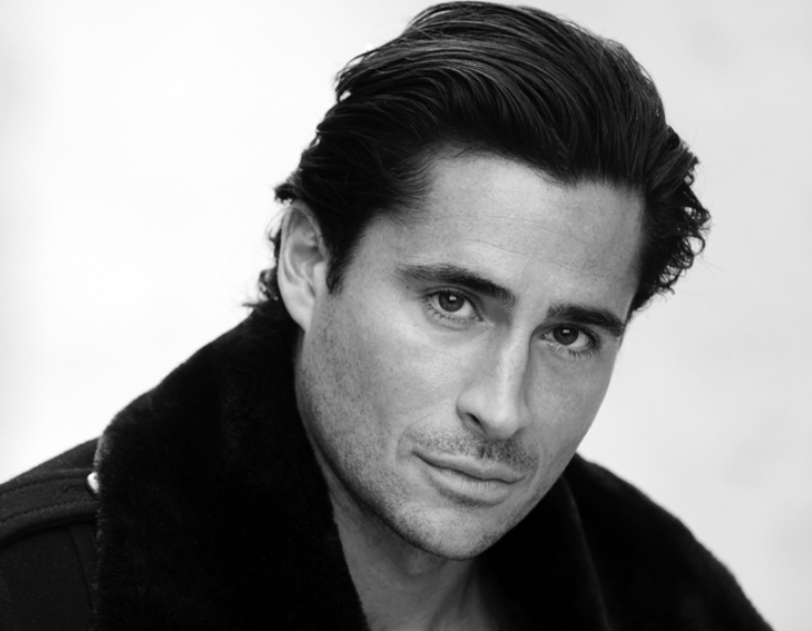 Capture decran 2026 01 08 222347 Il fait craquer les t&eacute;l&eacute;spectateurs : voici qui est Olivier Renaud d&rsquo;Indomptables