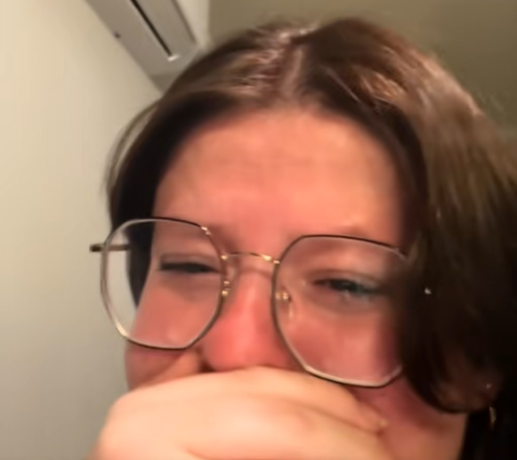 Capture decran 2026 01 08 225330 Une visite chez le coiffeur tourne au cauchemar pour une future maman