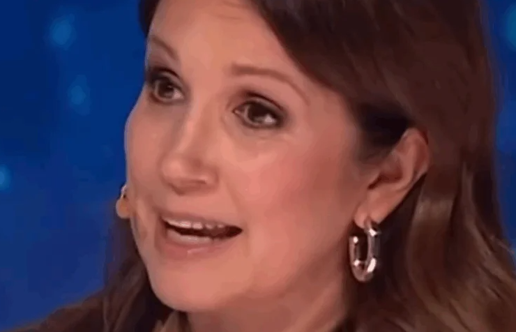 Capture decran 2026 01 25 115934 Une com&eacute;dienne ador&eacute;e cl&ocirc;turera la saison d&rsquo;En direct de l&rsquo;univers&hellip; et &ccedil;a fait d&eacute;j&agrave; &eacute;norm&eacute;ment r&eacute;agir