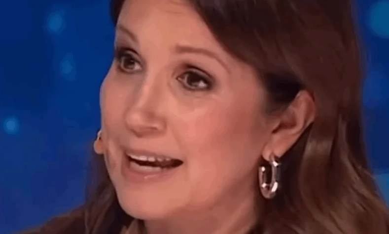 Une comédienne adorée clôturera la saison d’En direct de l’univers… et ça fait déjà énormément réagir 1 Une comédienne adorée clôturera la saison d’En direct de l’univers… et ça fait déjà énormément réagir Capture decran 2026 01 25 115934 Une comédienne adorée clôturera la saison d’En direct de l’univers… et ça fait déjà énormément réagir