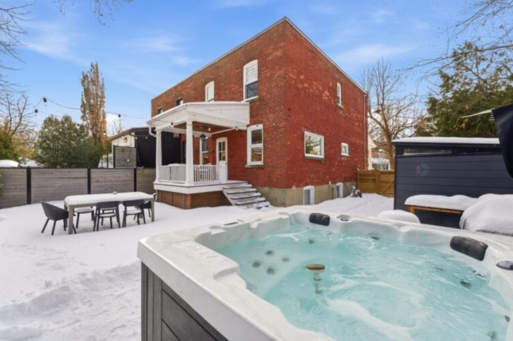 Capture decran 2026 01 30 122605 L&eacute;a Clermont-Dion met en vente sa maison centenaire &agrave; Saint-Lambert pour 1,149 M$