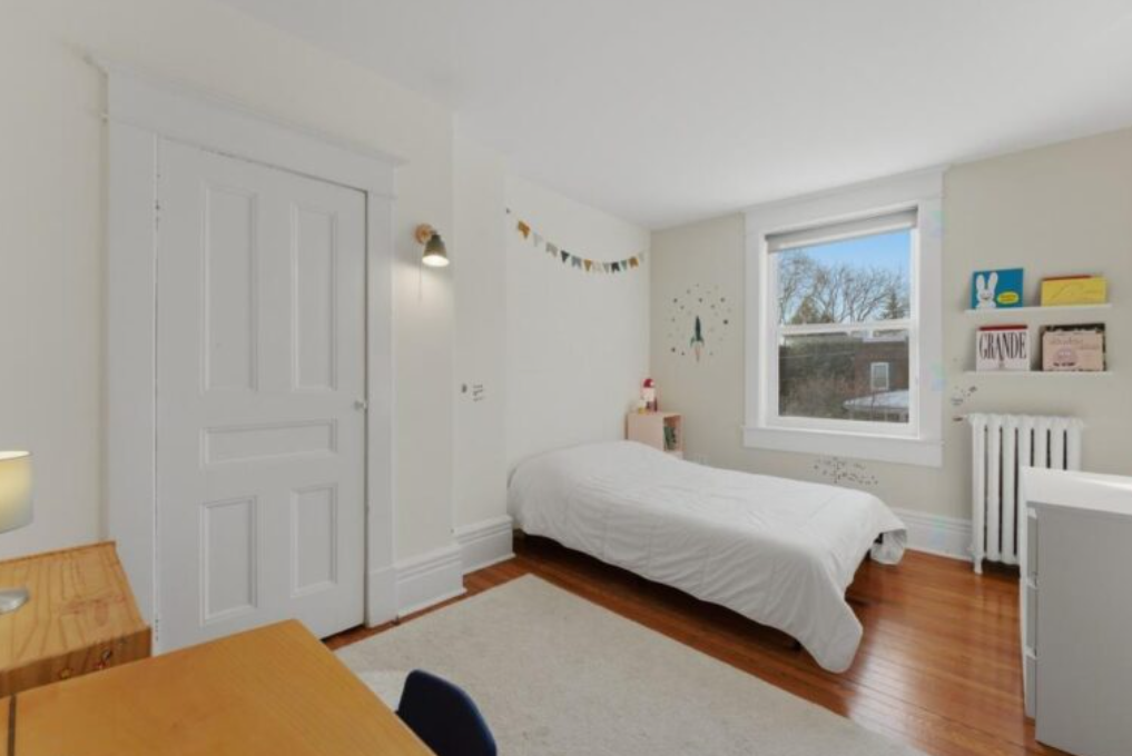 Capture decran 2026 01 30 122618 L&eacute;a Clermont-Dion met en vente sa maison centenaire &agrave; Saint-Lambert pour 1,149 M$